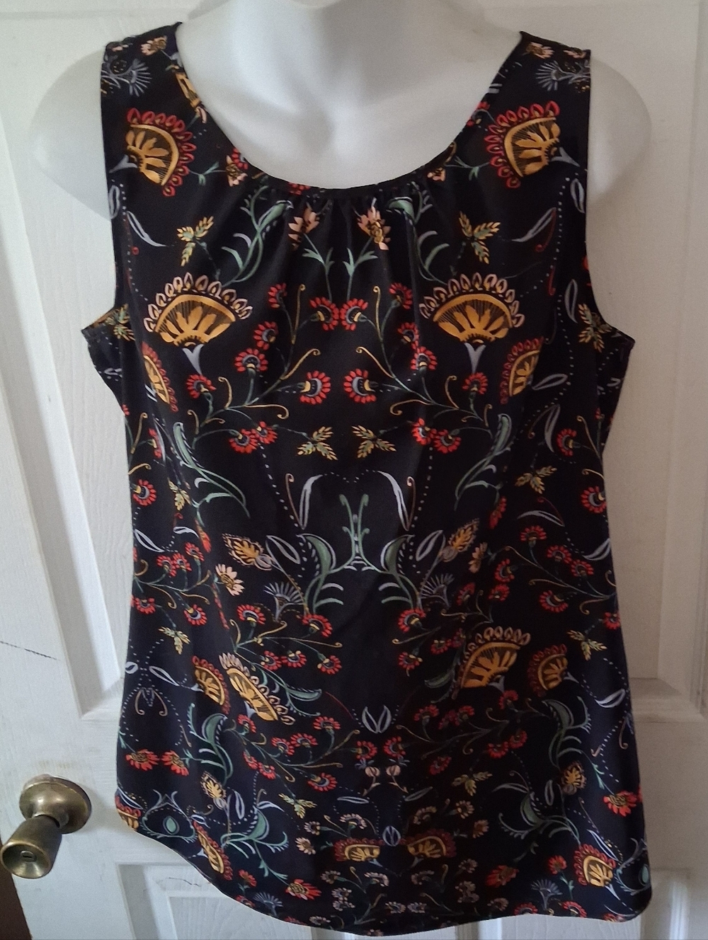 Cabi - Women's Sleeveless Multicolor Floral Polyester Blouse. Size Small